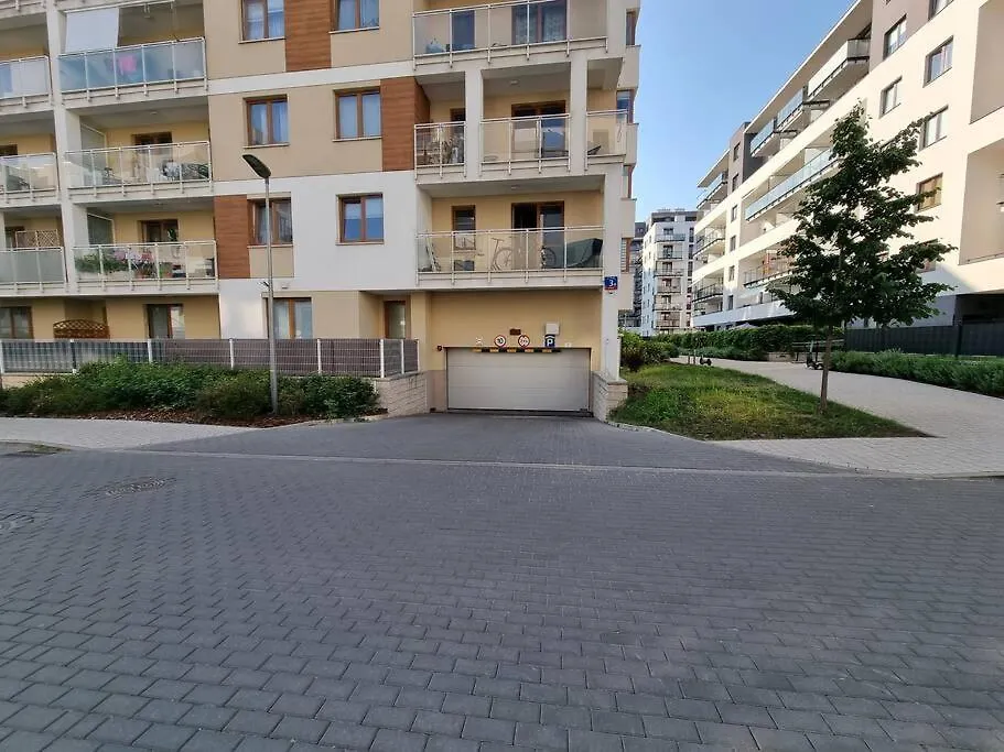 King-Size Bed Apartment With Garden Varsóvia Polónia